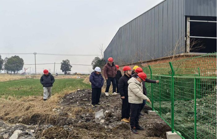 裕农公司赴淮南牛肉汤高品质肉牛供应基地项目召开节前工程推进调度会